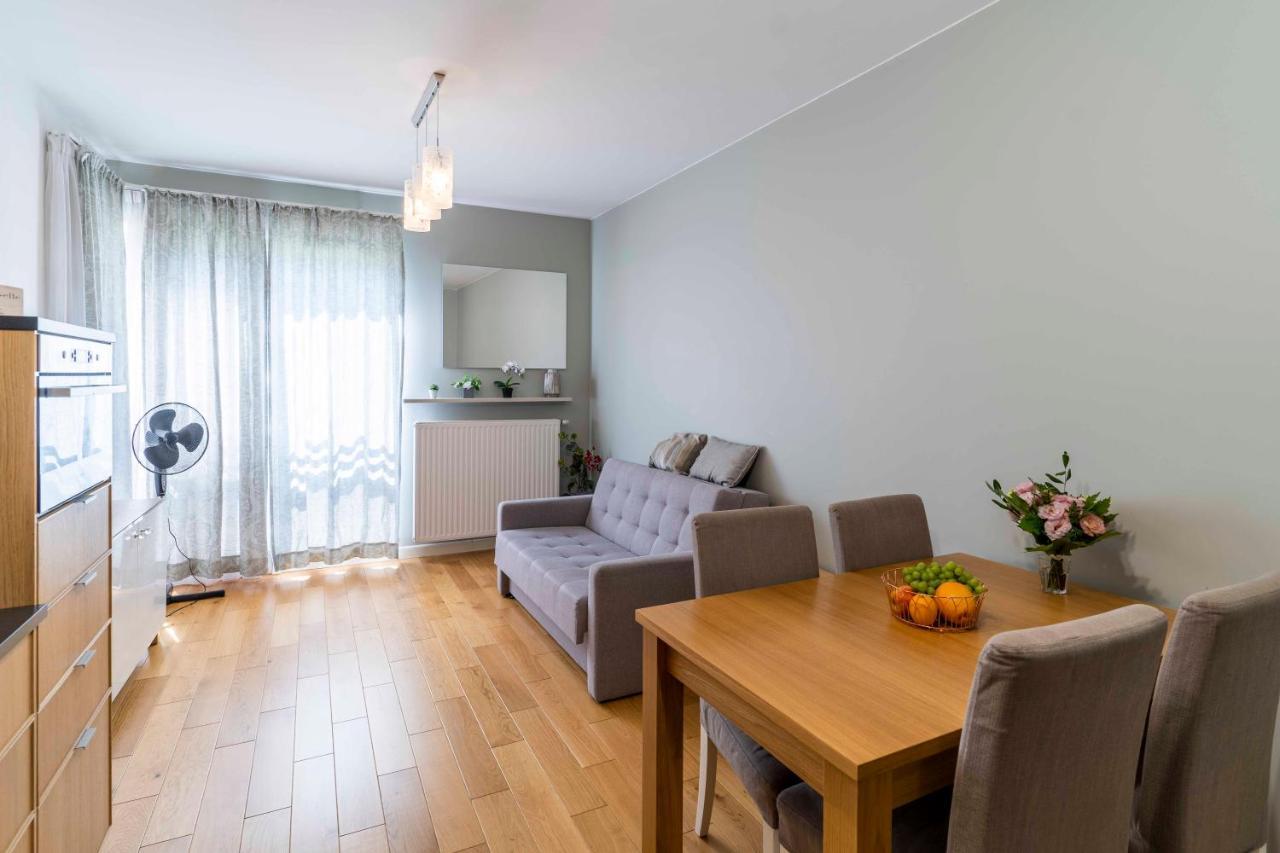 First -- Green Zoliborz Apartment 1 Варшава Екстериор снимка